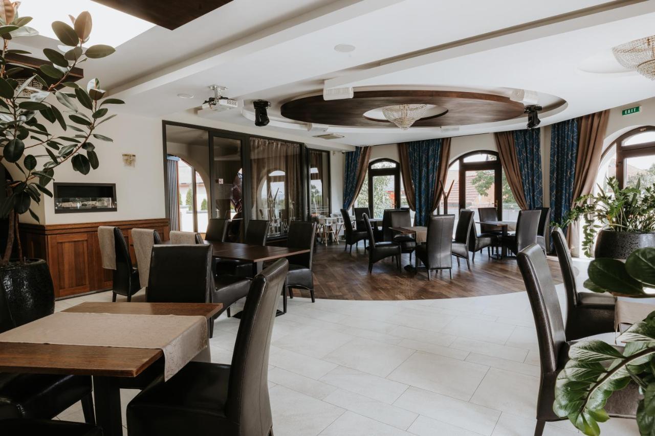 Hotel Bonaparte Košice Eksteriør billede