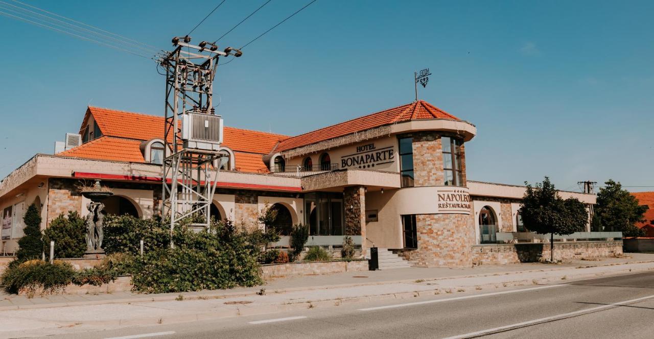 Hotel Bonaparte Košice Eksteriør billede