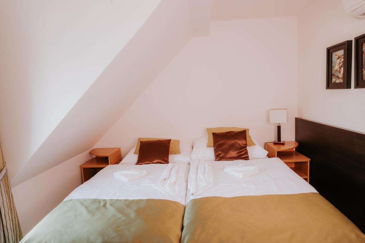 Hotel Bonaparte Košice Eksteriør billede